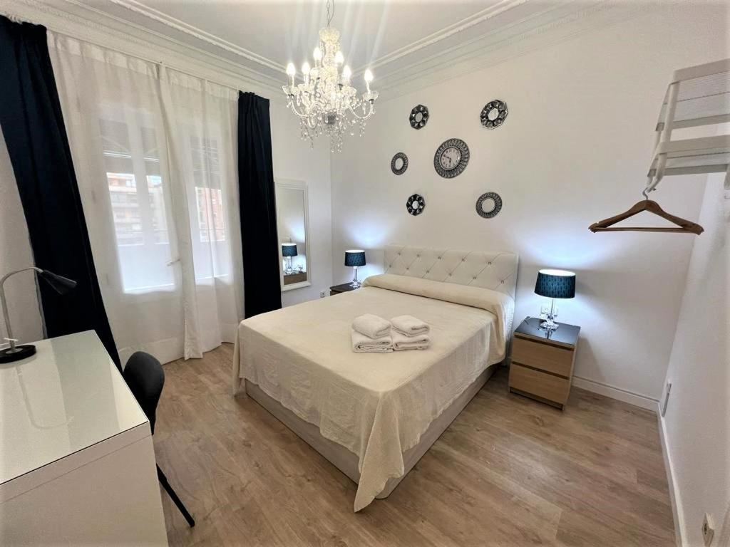 Flor Habitaciones Барселона Екстериор снимка