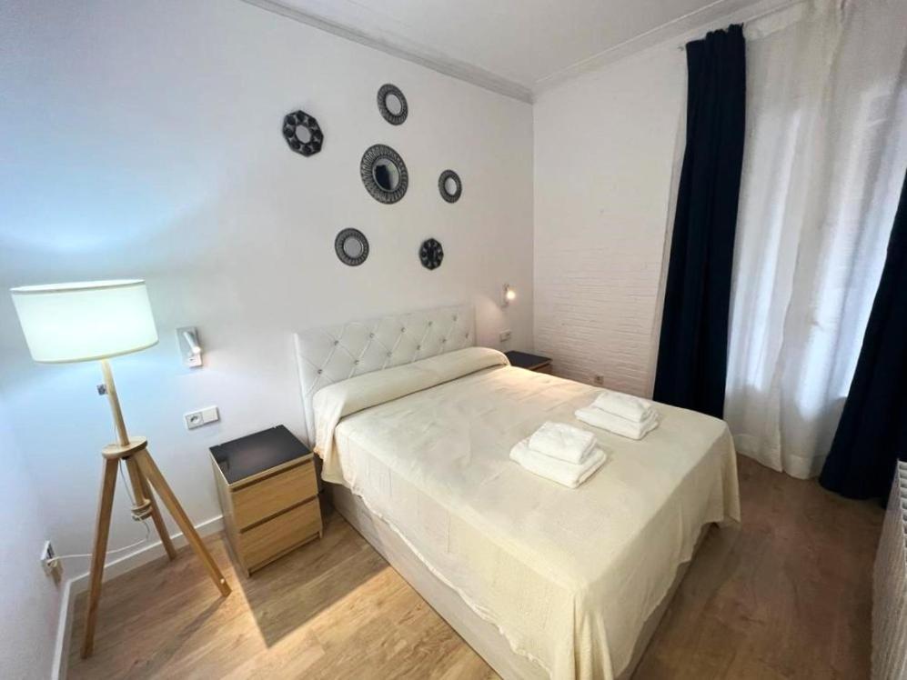 Flor Habitaciones Барселона Екстериор снимка