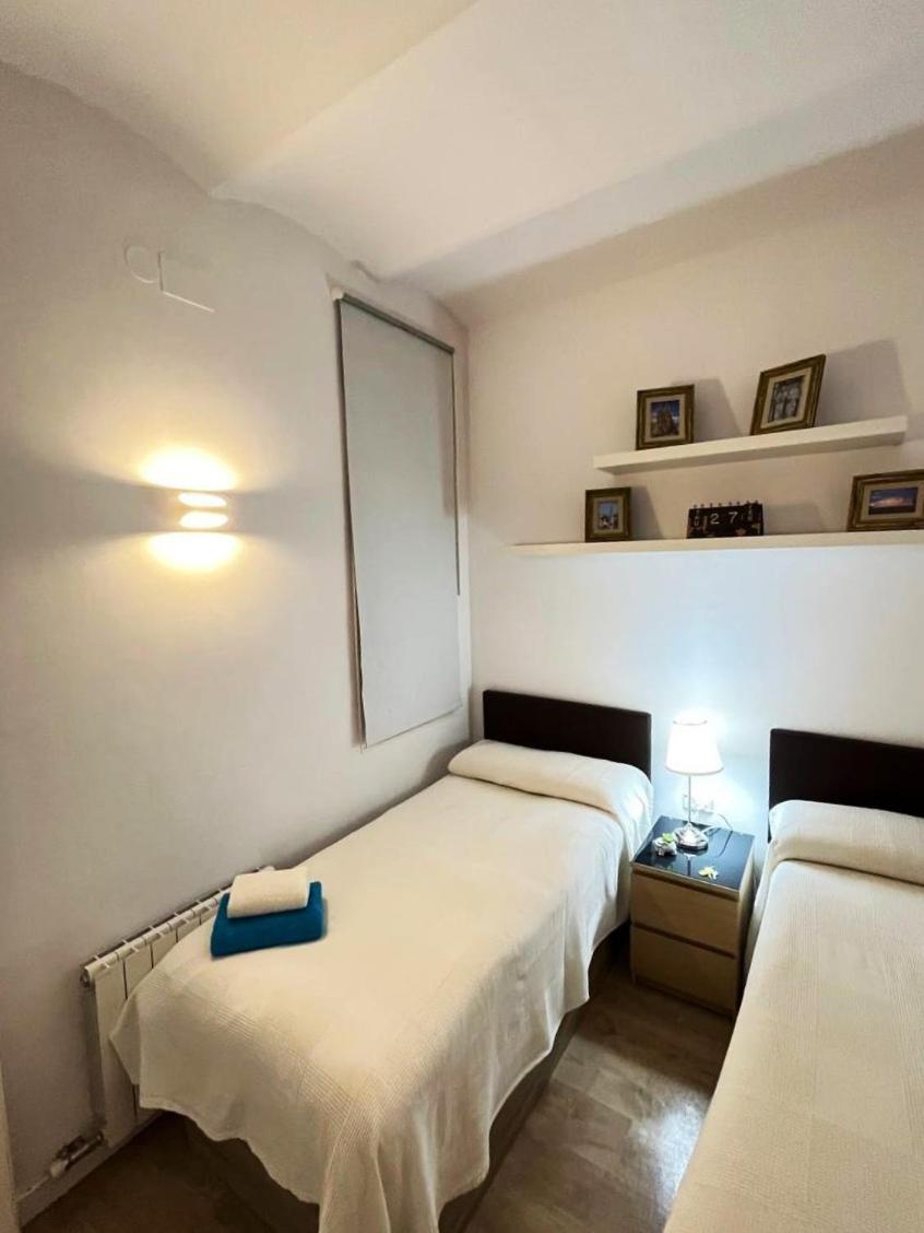 Flor Habitaciones Барселона Екстериор снимка