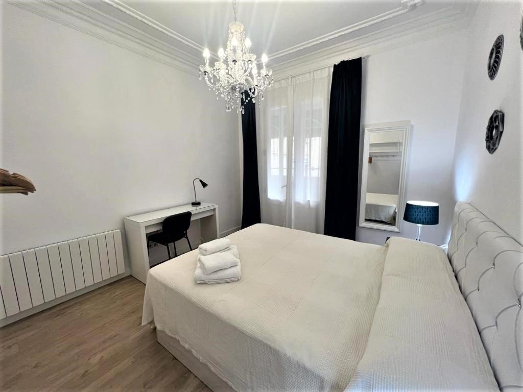 Flor Habitaciones Барселона Екстериор снимка