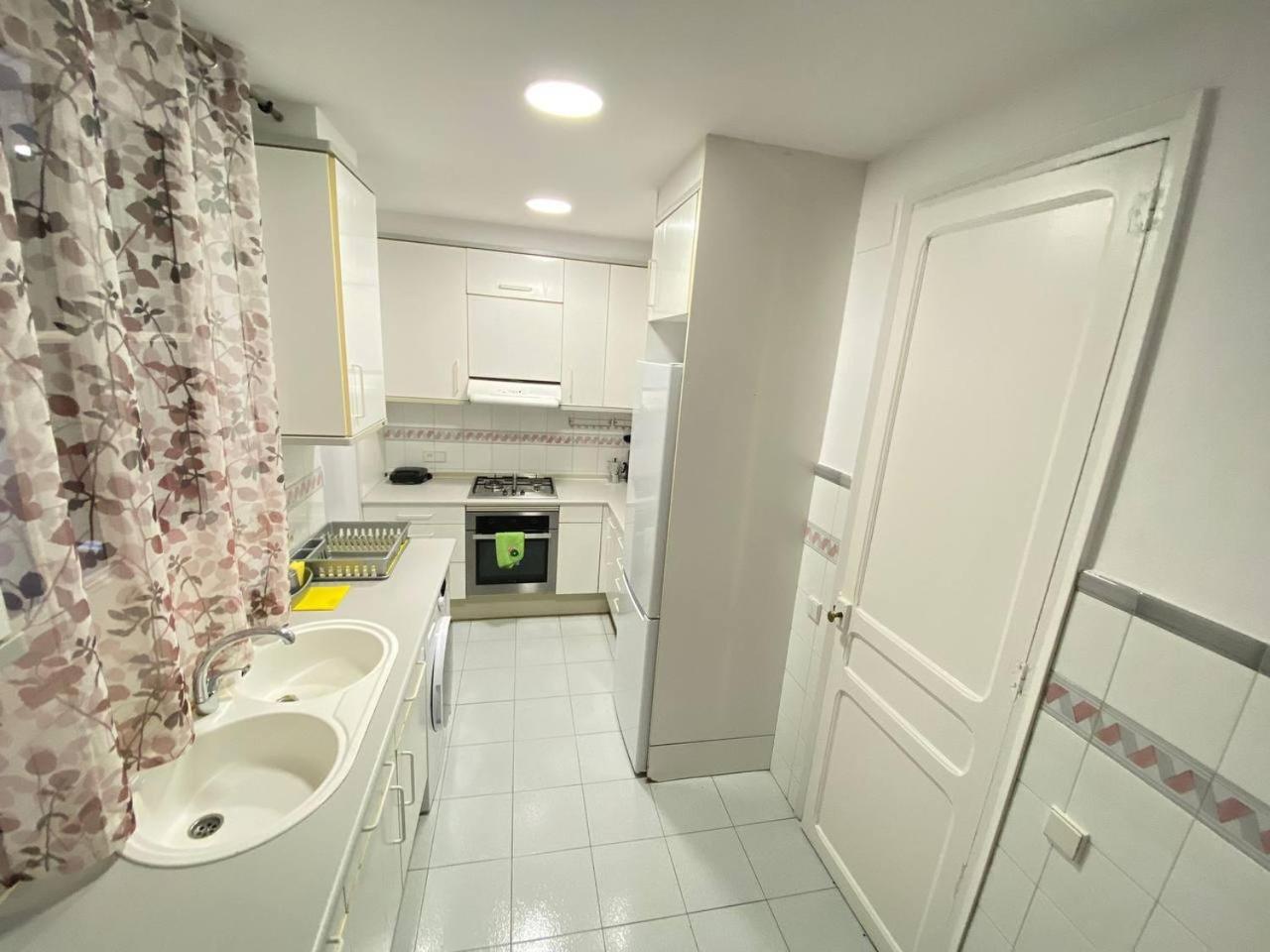 Flor Habitaciones Барселона Екстериор снимка