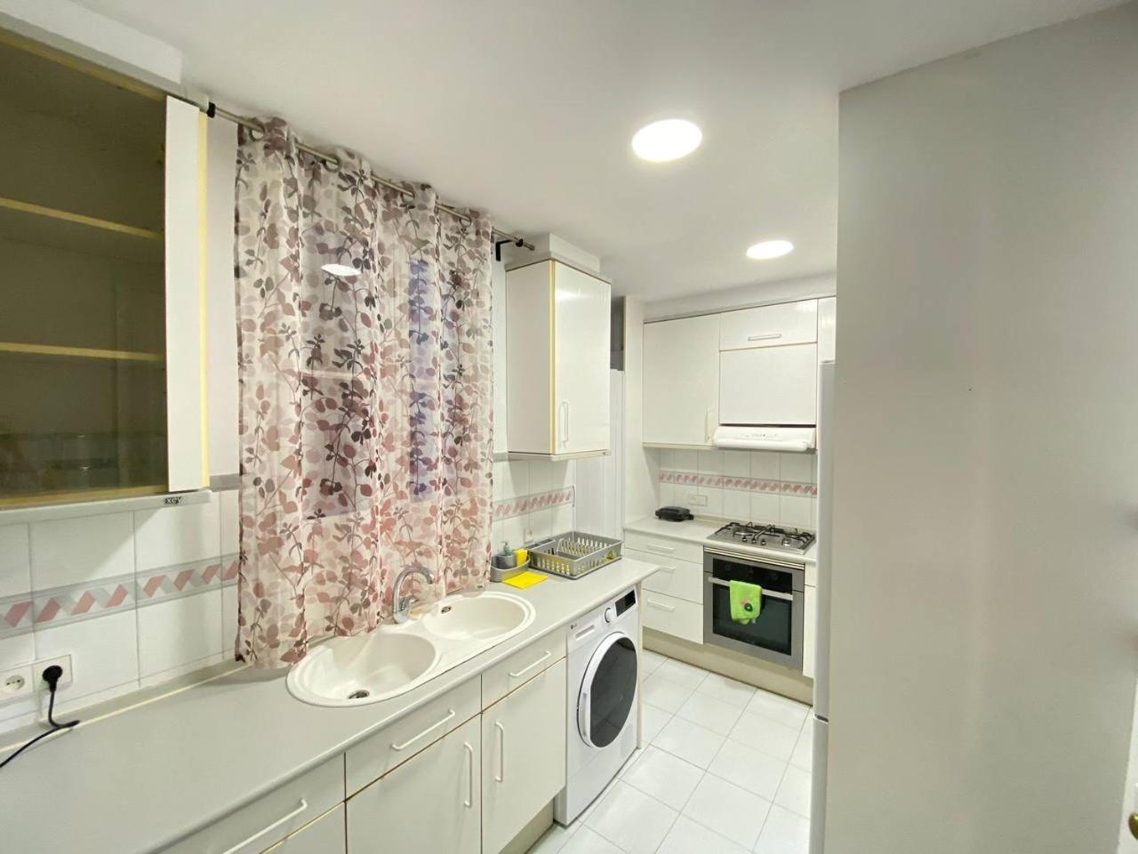 Flor Habitaciones Барселона Екстериор снимка